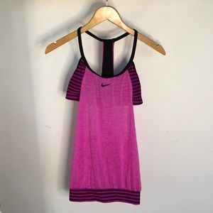 NIKE Workout Tank Built in Bra !!! NEW !!!